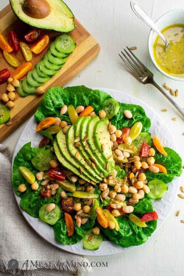 Green salad with white and garbanzo beans